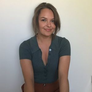 Meet your posher: Claudia!